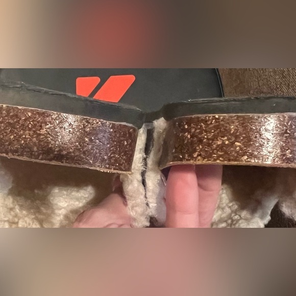 Yoki Faux Suede women’s grey slip on mules, Sherpa lined, cork sole
Size 10 - Picture 6 of 8